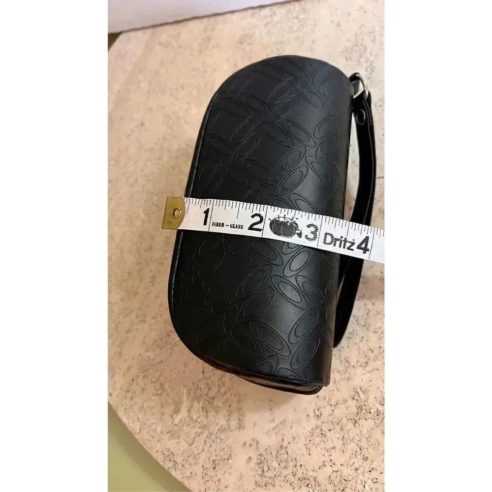 Oakley Black Travel Zippered‎ Faux Leather Sunglasses Clutch Case